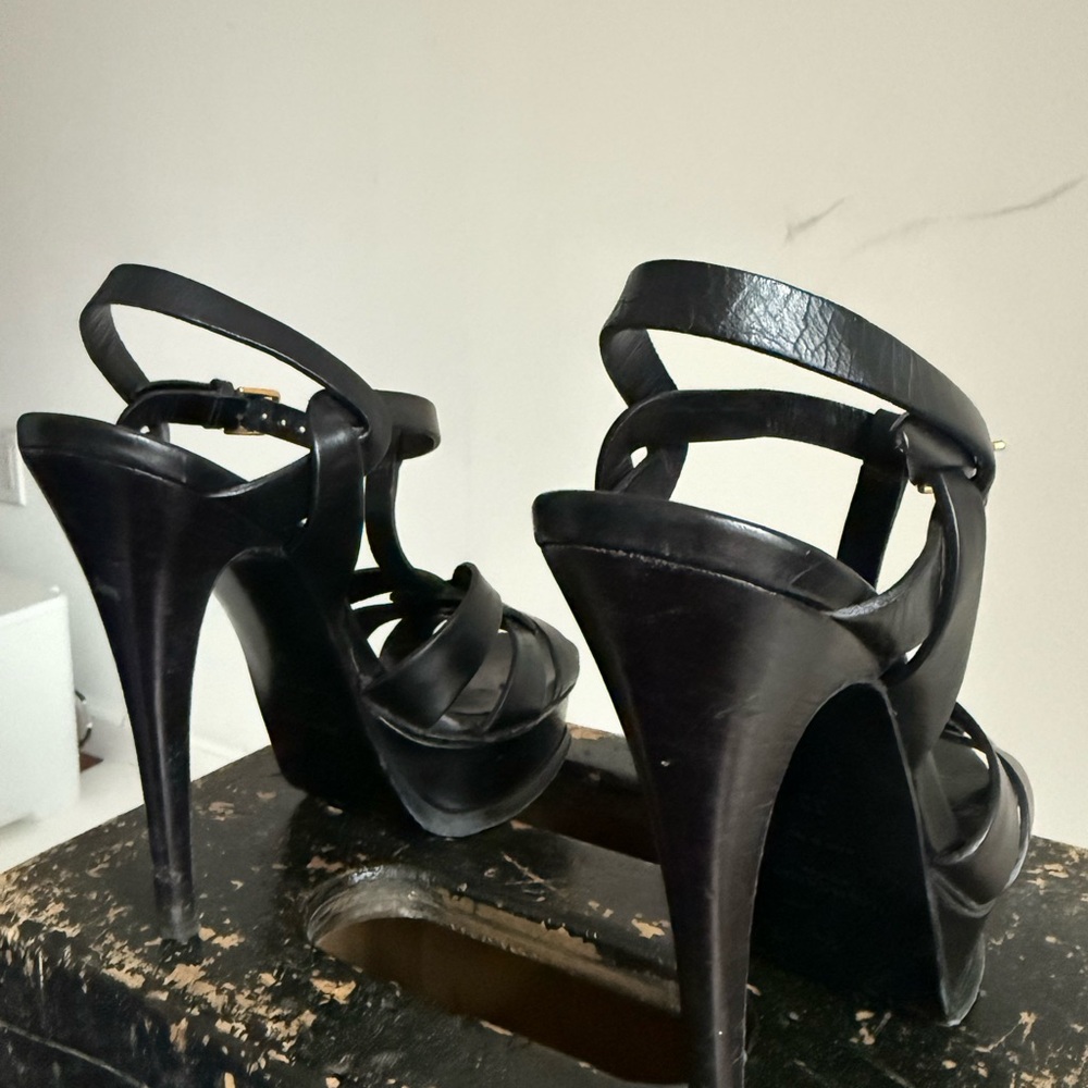 Saint Laurent Tribute‎ - Picture 3 of 8